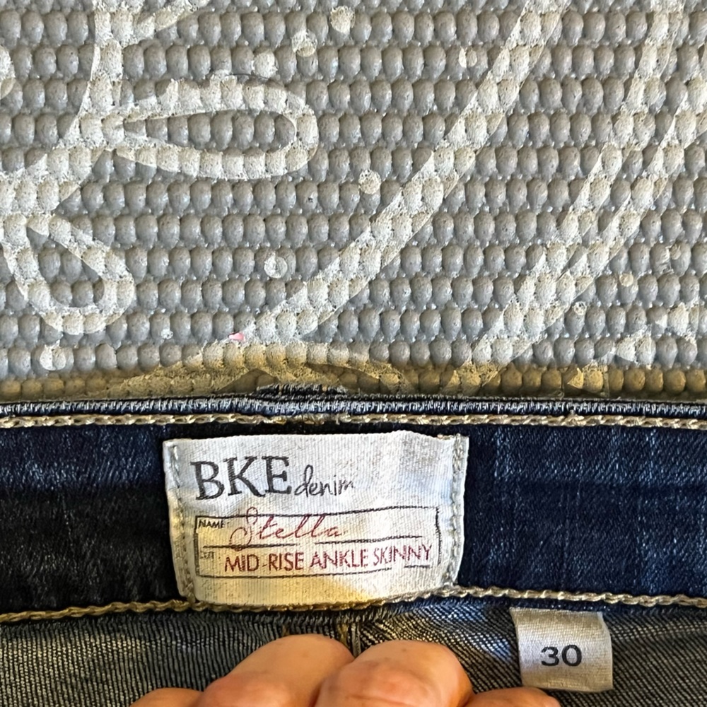BKE mid rise ankle skinny jeans